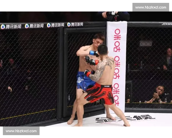 罗比劳勒对决牛仔经典硬汉之战重燃八角笼热血传奇拳拳到肉巅峰回合